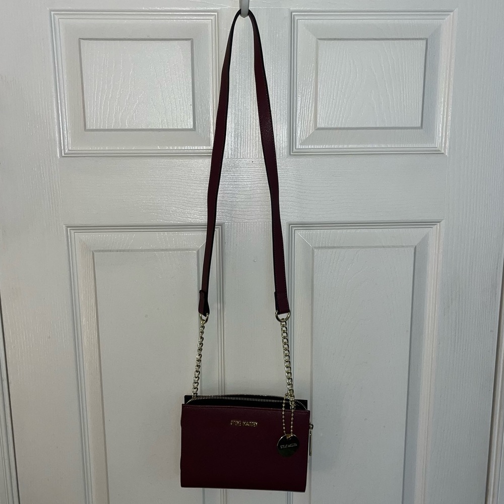 Steve Madden Maroon crossbody bag